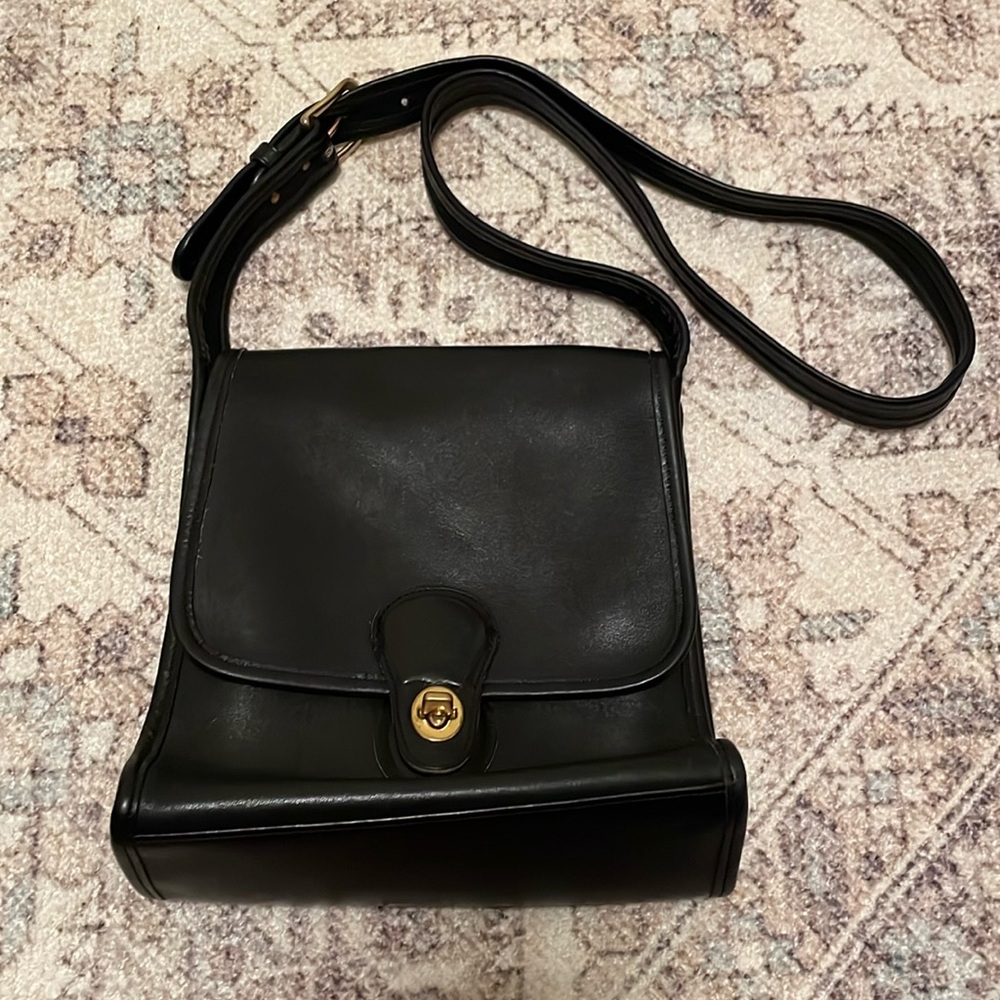 Coach vintage black leather purse